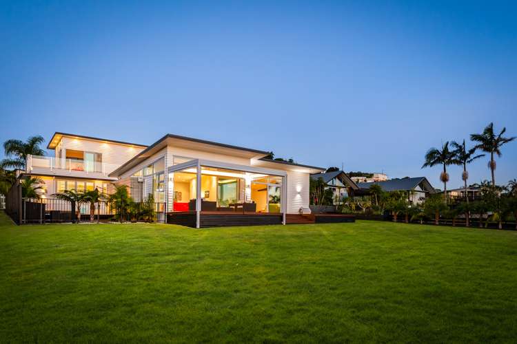 8 Kerema Way Schnapper Rock_17