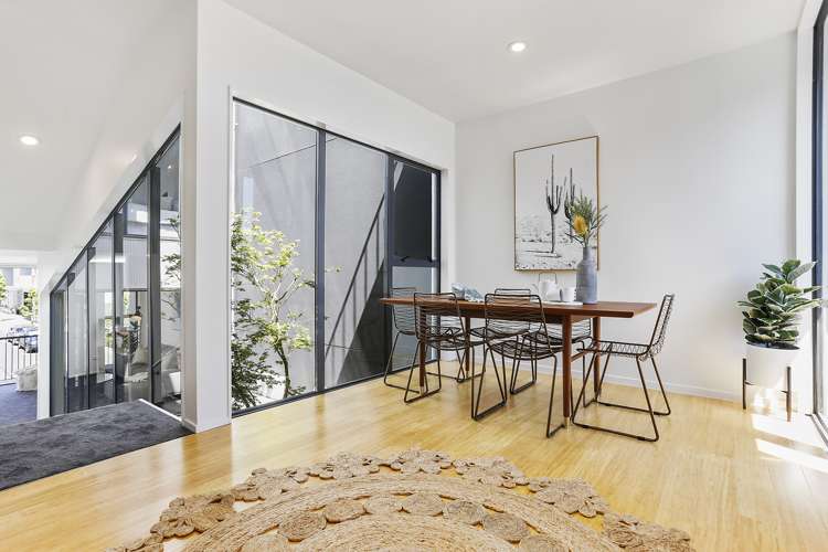 86 Fisher-Point Drive Auckland Central_6