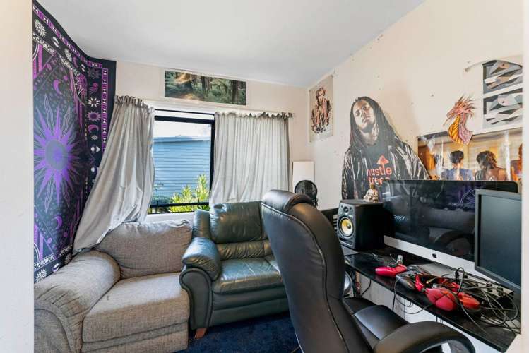 49 Spinnaker Drive Te Atatu Peninsula_12
