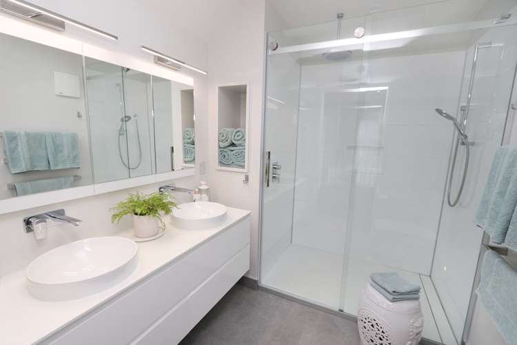 99 Oak Grove Ashburton_10