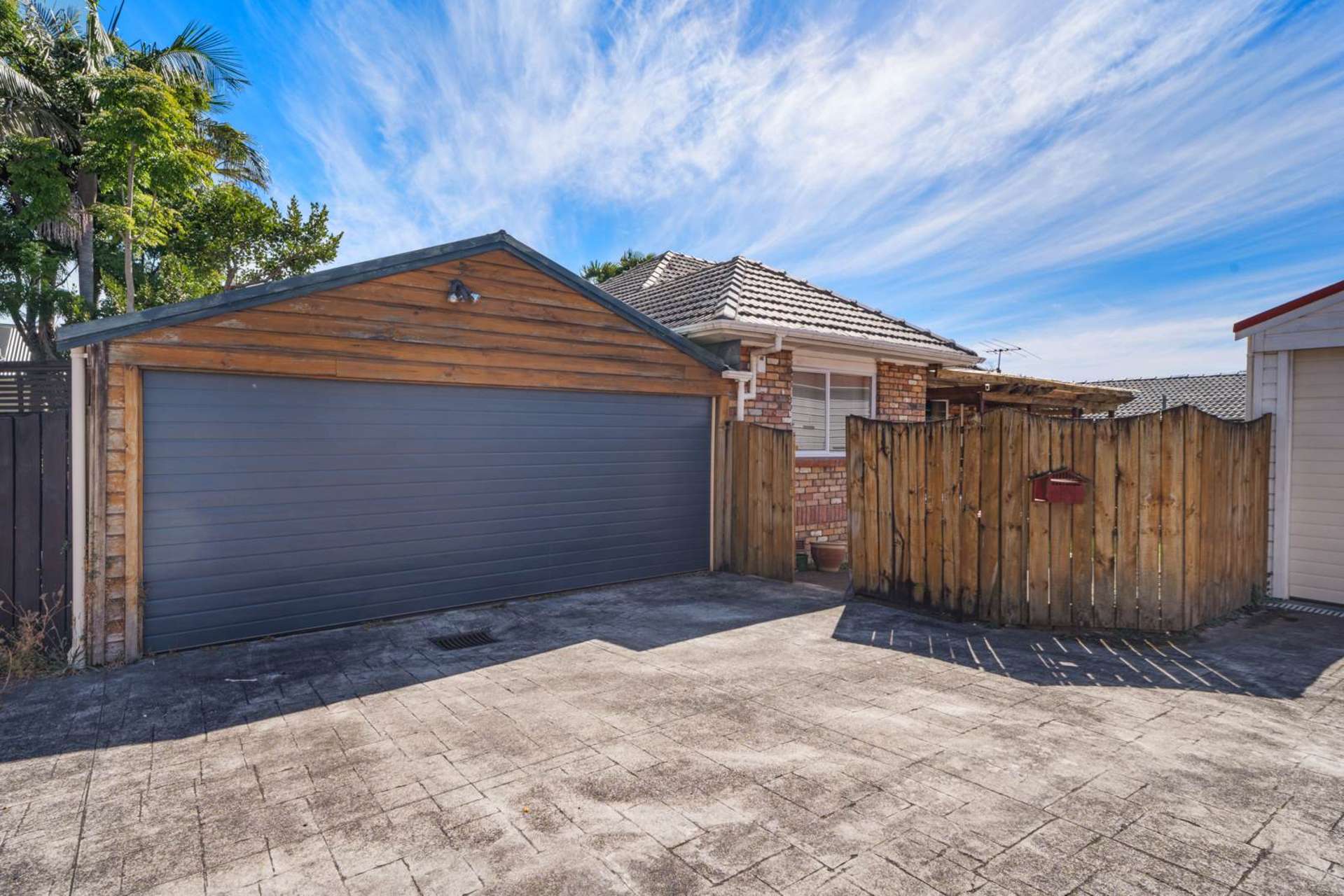 2/2 Plane Street Avondale_0