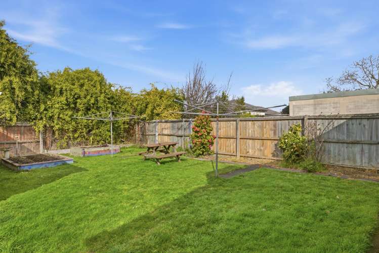 2/102 Wainoni Road Avondale_11