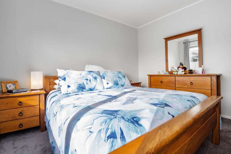 2/832 Cook Place Raureka_7