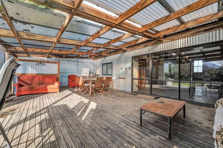 3286 South Road Pihama_18