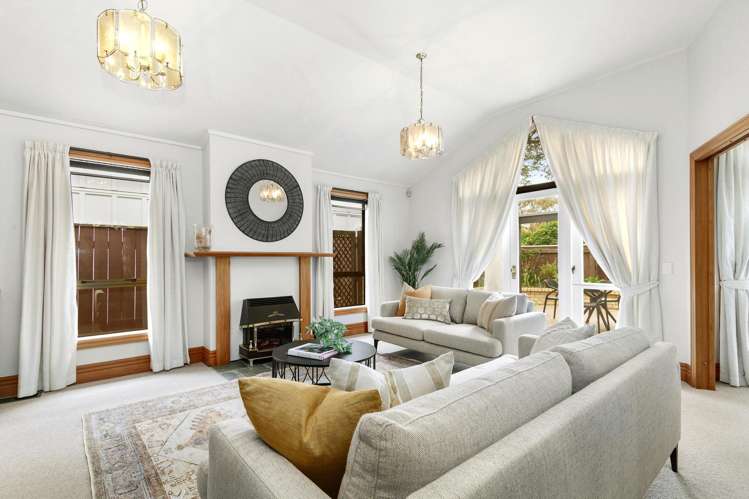 66 Queens Grove_0