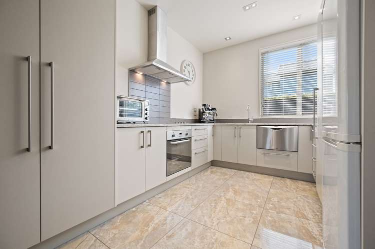 2/10 Rata Street Riccarton_12