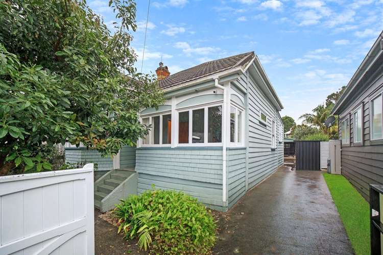 13 Essex Road 1728_12