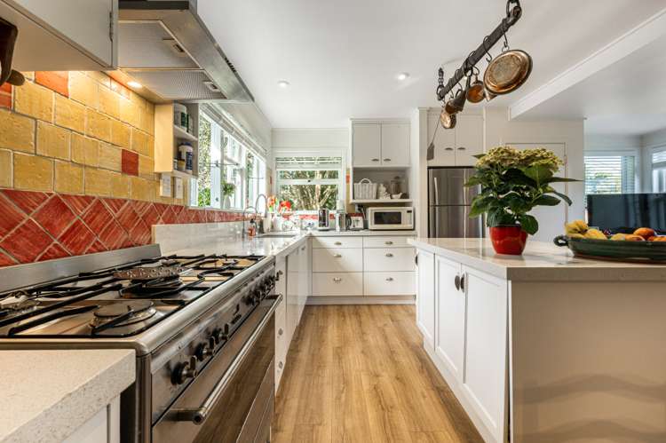 264 Redoubt Road Totara Park_7