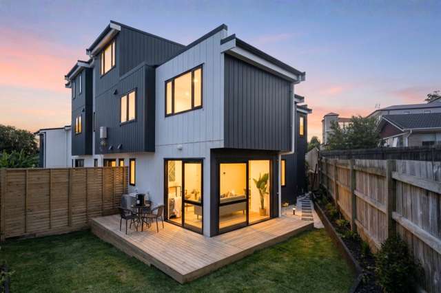 Corner Living with Extra Outdoor Space