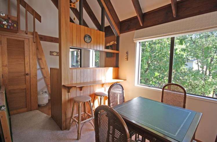 128 Oratia Place Onemana_12