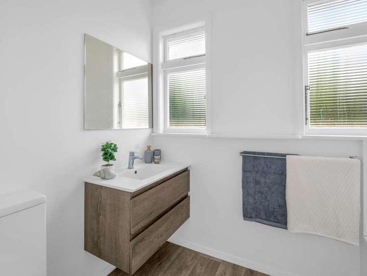 18 Dudley Street Levin_19