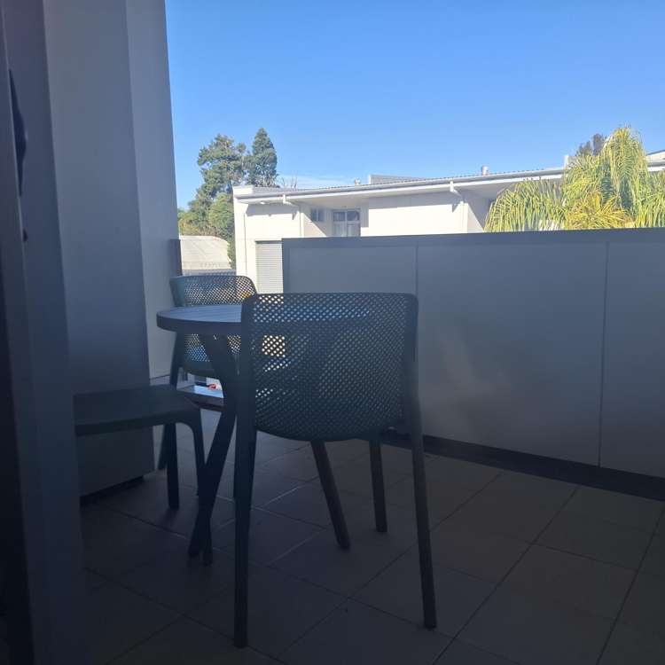 2/6 Loft Plce Kumeu_7