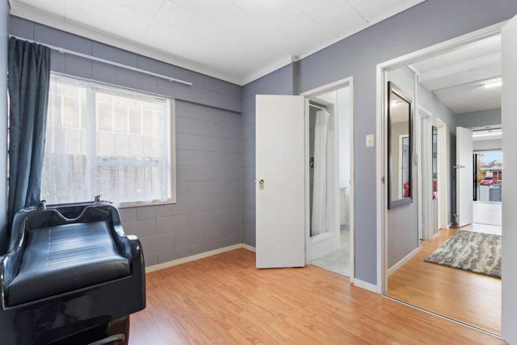 84 Gossamer Drive Pakuranga Heights_22