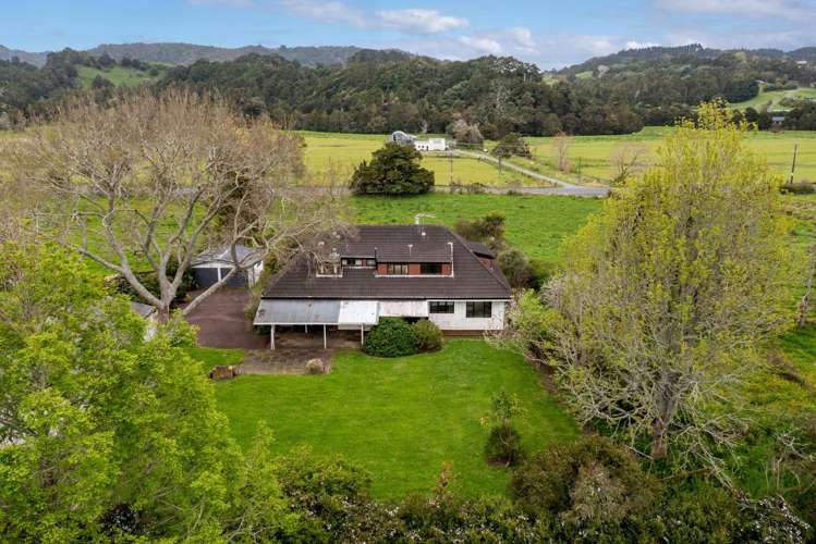 288 Waitoki Road Waitoki_14