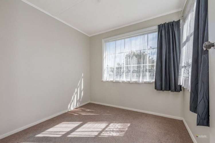 1258 High Street Taita_8