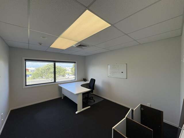 Level 1, 20 Jean Batten Drive Mount Maunganui_2