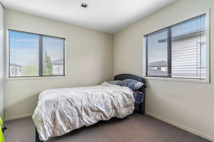 63 Mandival Avenue Flat Bush_12