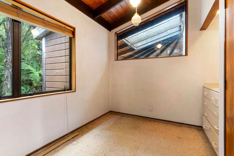 416 Scenic Drive Waiatarua_9