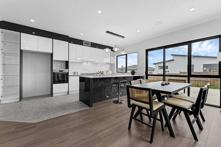 21 Hauhake Road Flat Bush_10