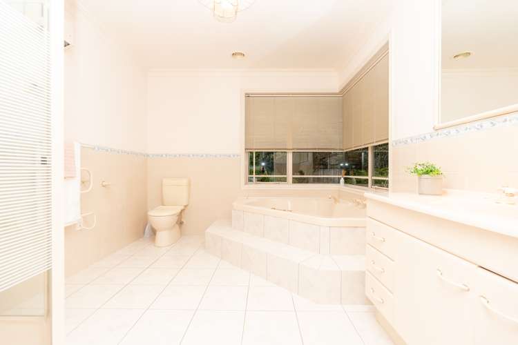 17 Raungawari Drive Huntington_11