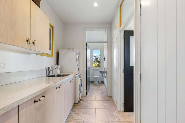 86 Davis Road Cust_9