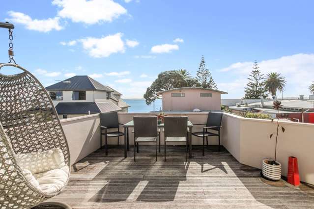 2/15 The Esplanade Eastern Beach_4