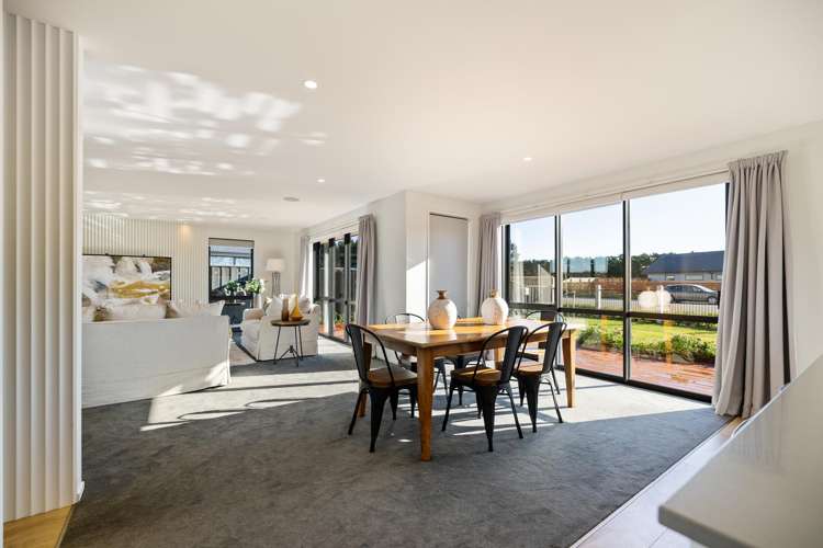 8 Plover Avenue Amberley_6