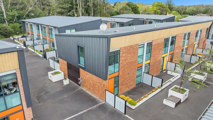 Unit 17/182 Flat Bush School Road_0