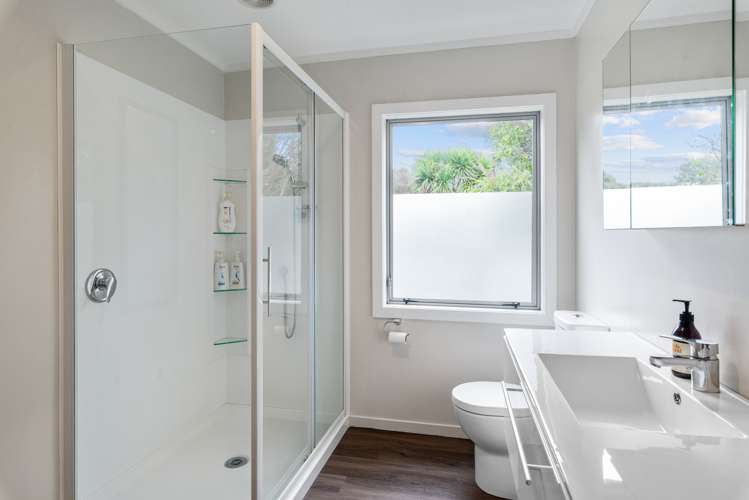 64 Poplar Avenue Raumati South_11