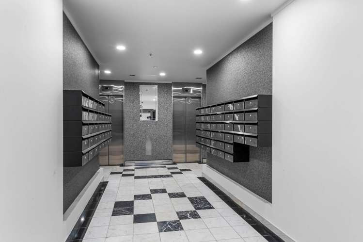 5D/105 Albert Street City Centre_14