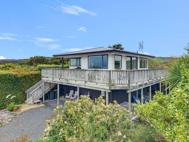25 & 27 Totara Street Kaka Point_4