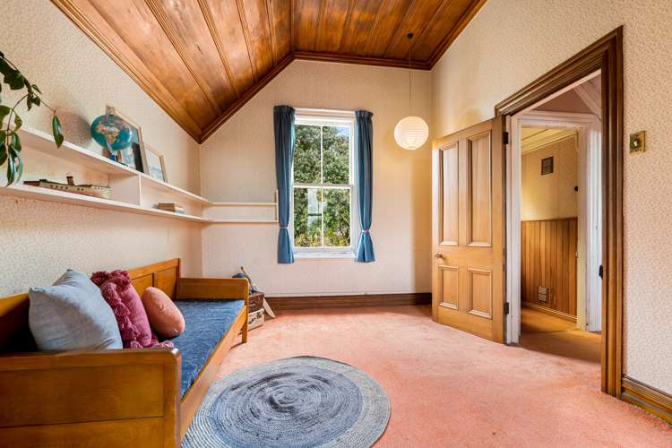 126 Vauxhall Road Narrow Neck_13