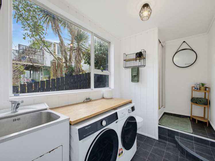 2 Bromley Place Westown_25