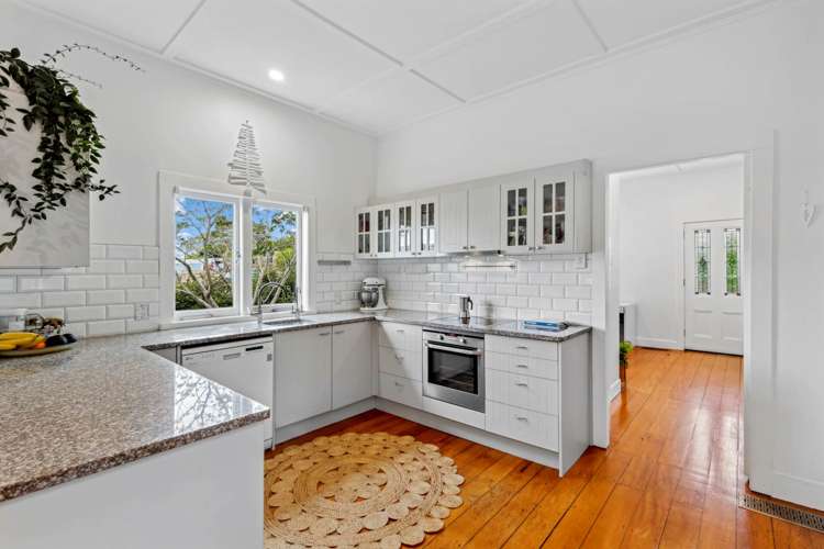 7a North Avenue Narrow Neck_6