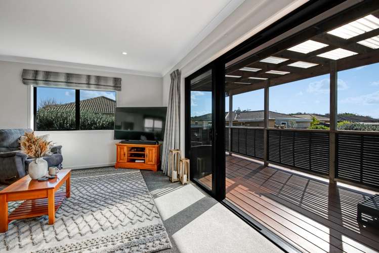 7 Raabia Close Parakai_5