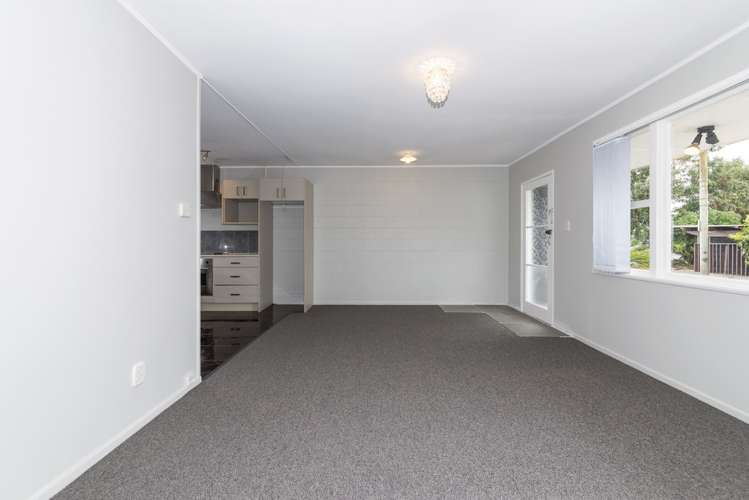 2/215 Swanson Road Henderson_9