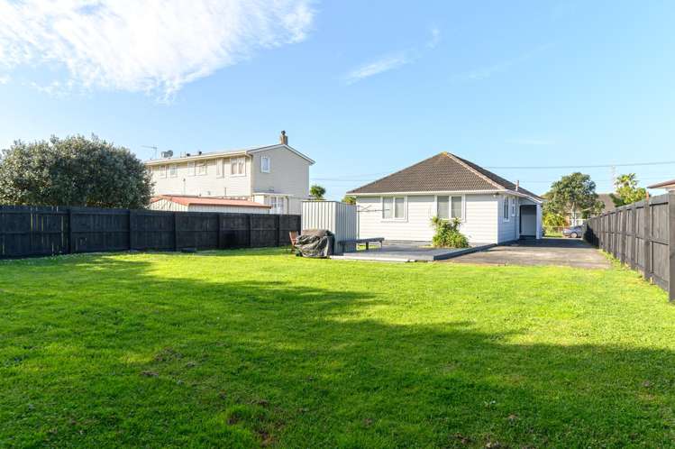 33 Sandbrook Avenue Otara_27