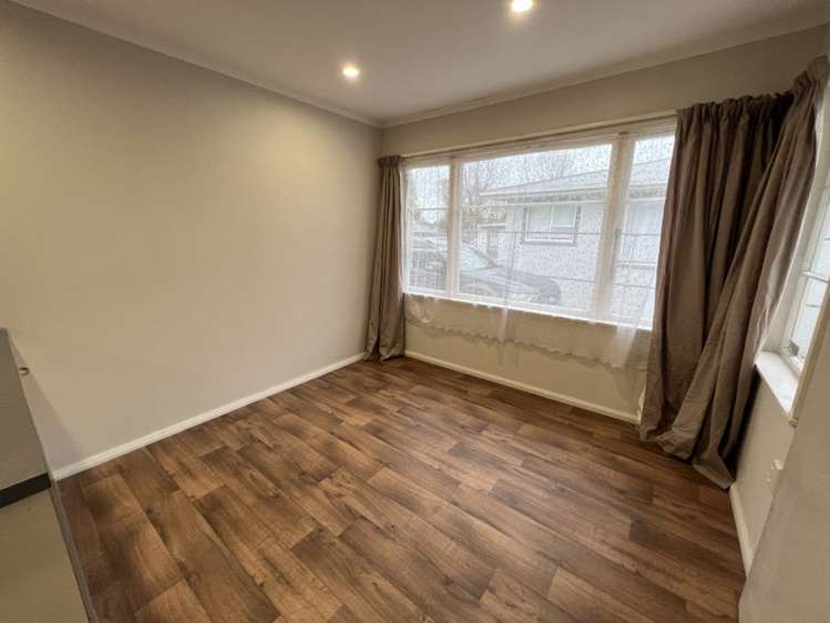 167 Highbury ave West End_10