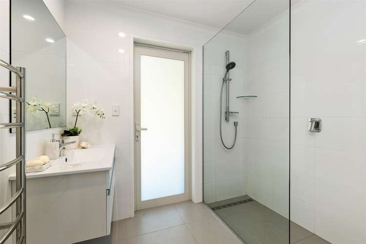 6 Mckenzie Avenue Arkles Bay_18