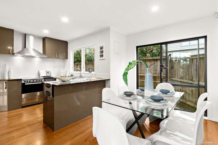 8 Hubert Henderson Place Remuera_5