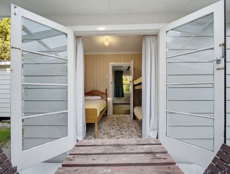 14 Wilson Road Pounawea_11