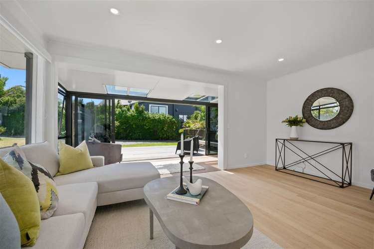 1/240 Hurstmere Road Takapuna_19