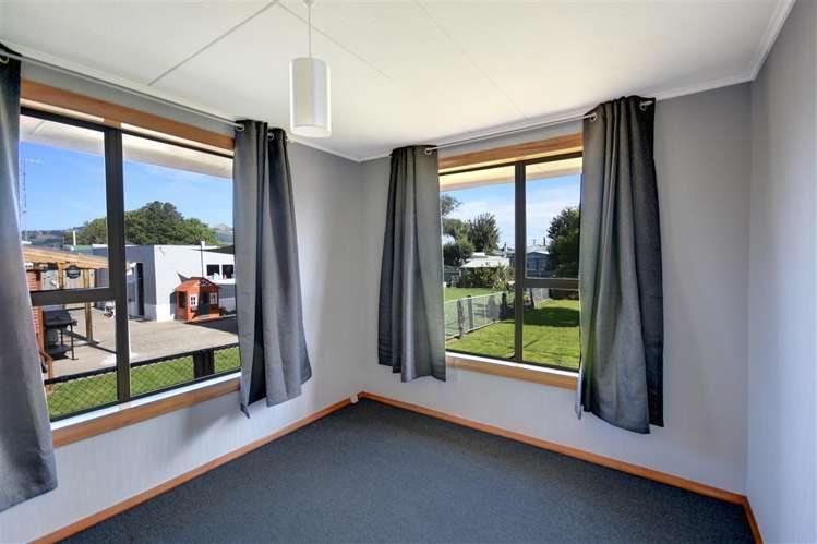 25 Stirling Crescent 10288_10