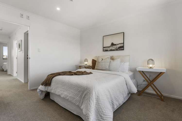 4 Torea Tai Road Hobsonville_17