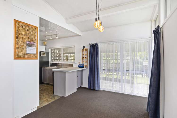 228 West Parkdale Street Tokoroa_7