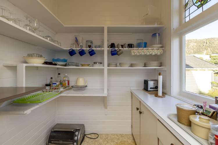 82 The Parade Paekakariki_21