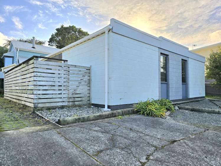 A/4 Acacia Avenue_0