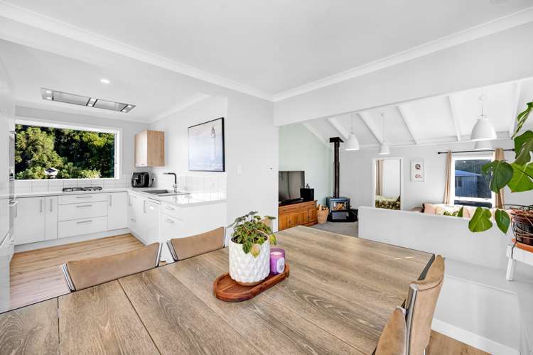 196 Seaview Road Westown_4