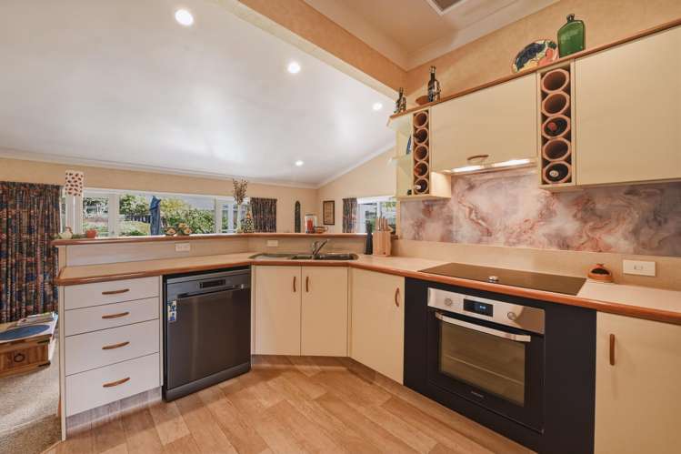 67 Lytton Street Glenholme_13
