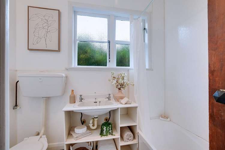 24 Plunket Terrace Hamilton East_9